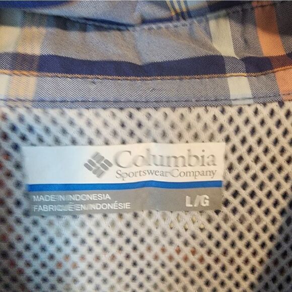 Women's Columbia button-down longsleeve shirt, size Large - Picture 3 of 5